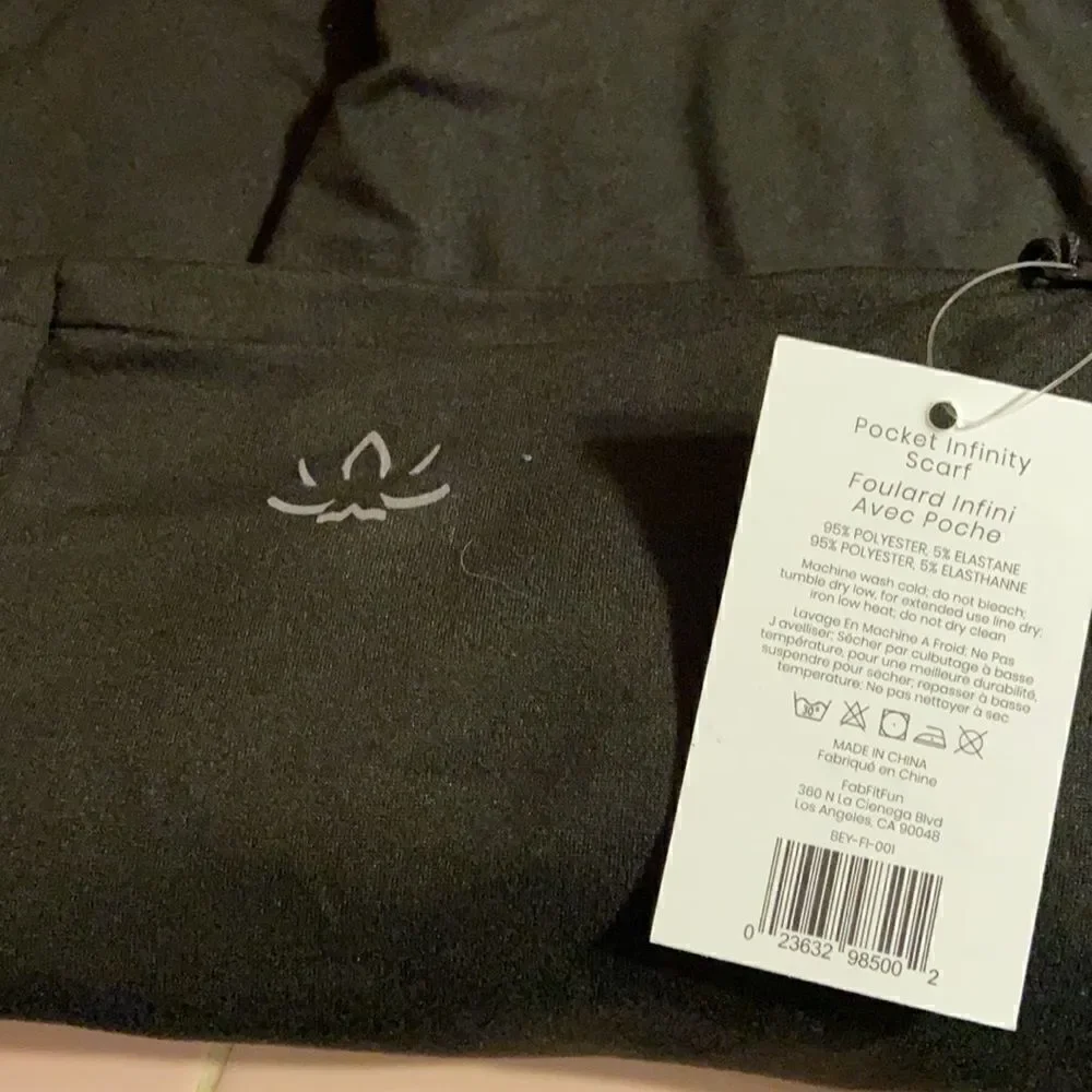 Beyond Yoga Infinity Scarf With Pocket